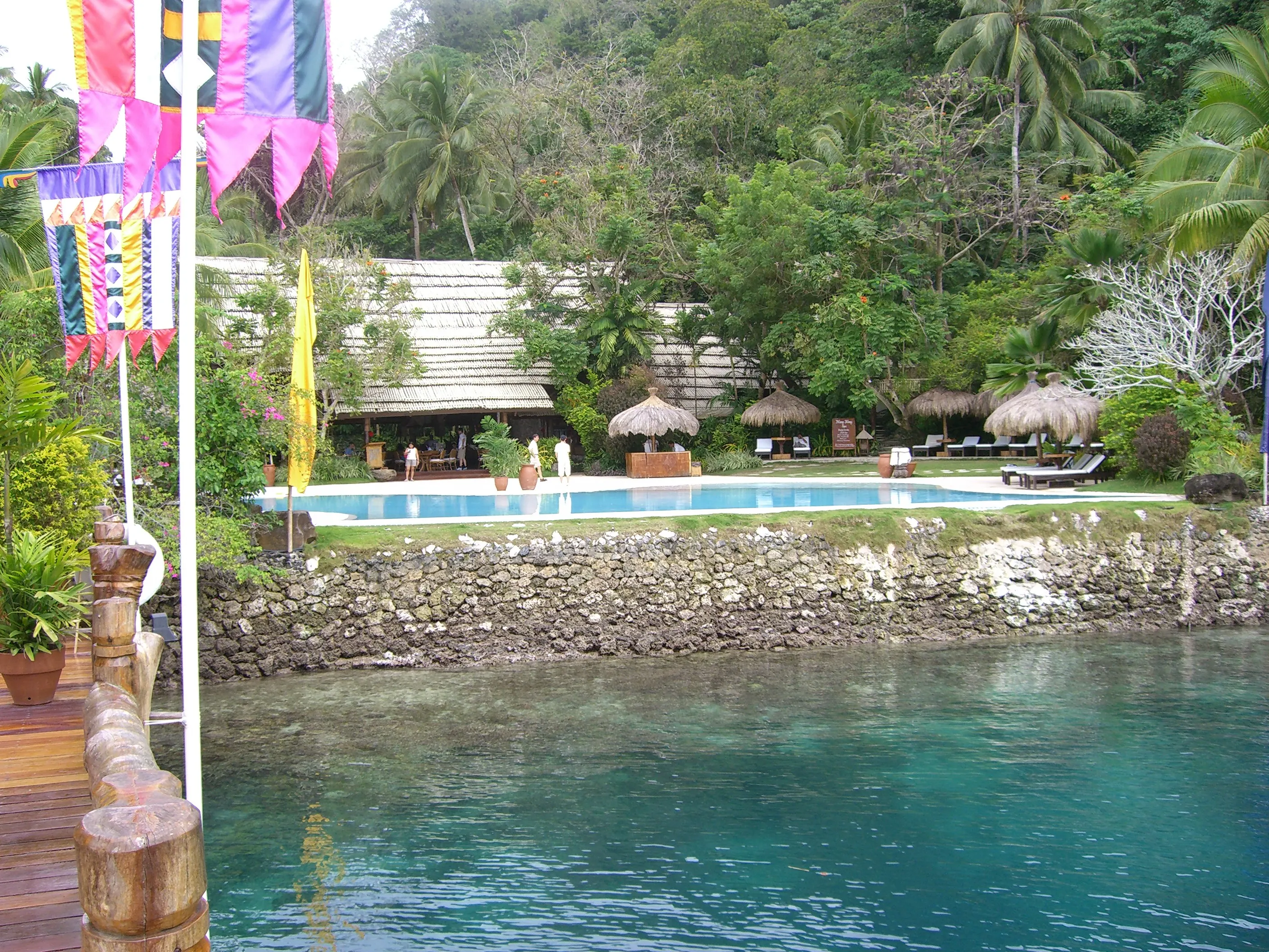 2006 Feb - Pearl Farm Beach Resort swimming pool - Samal island - Davao